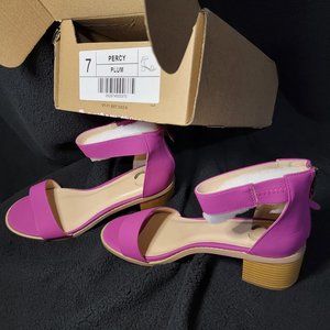 BRAND NEW INBOX, JOURNEE COLLCTION PERCY PLUM Size7